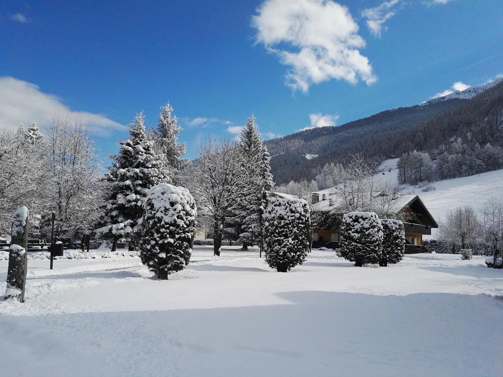 Chalet Dafne Hotel Aprica Exterior photo