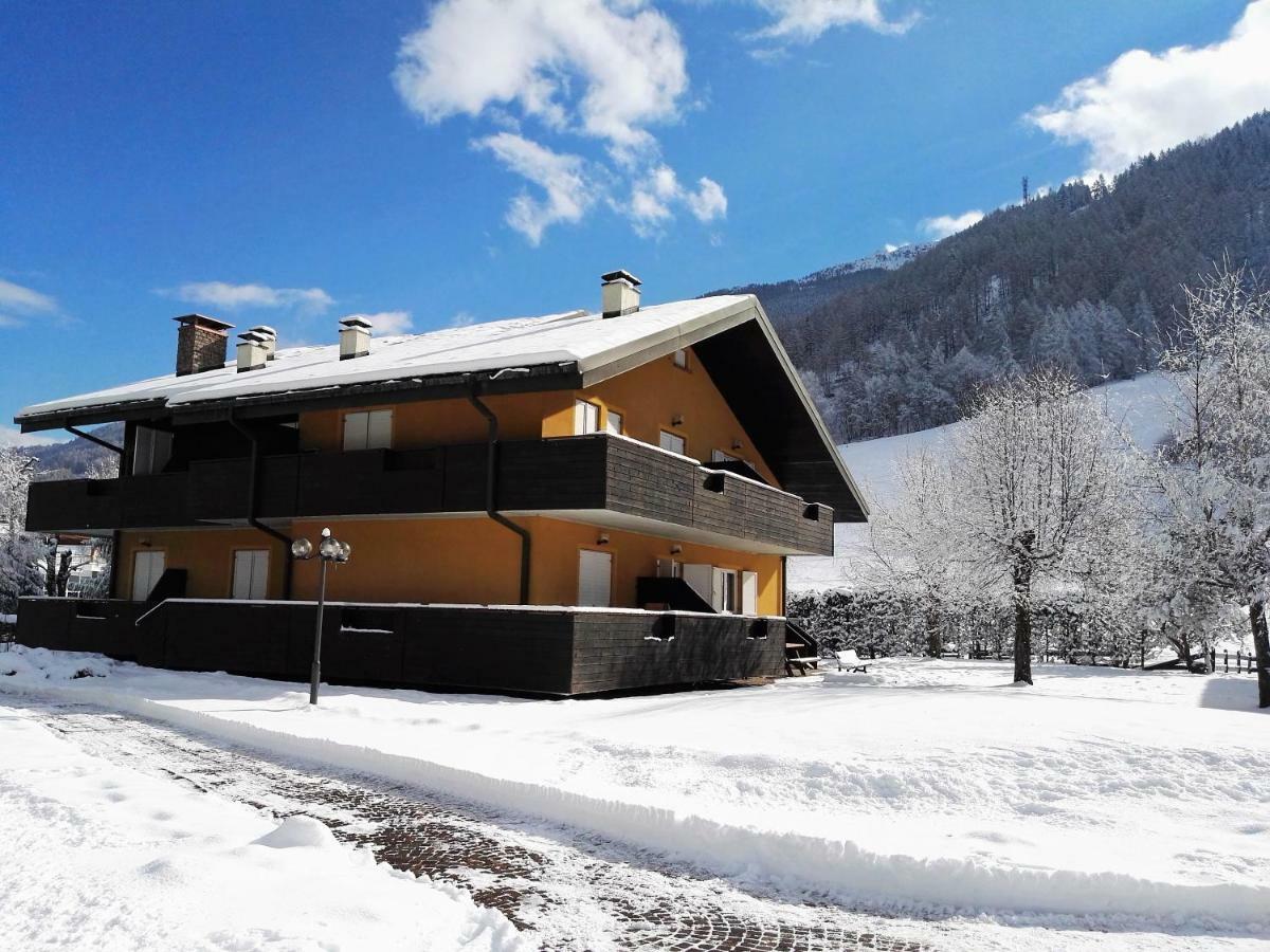 Chalet Dafne Hotel Aprica Exterior photo